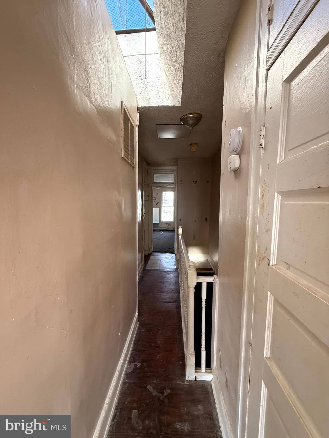 ELWOOD PARK - Residential