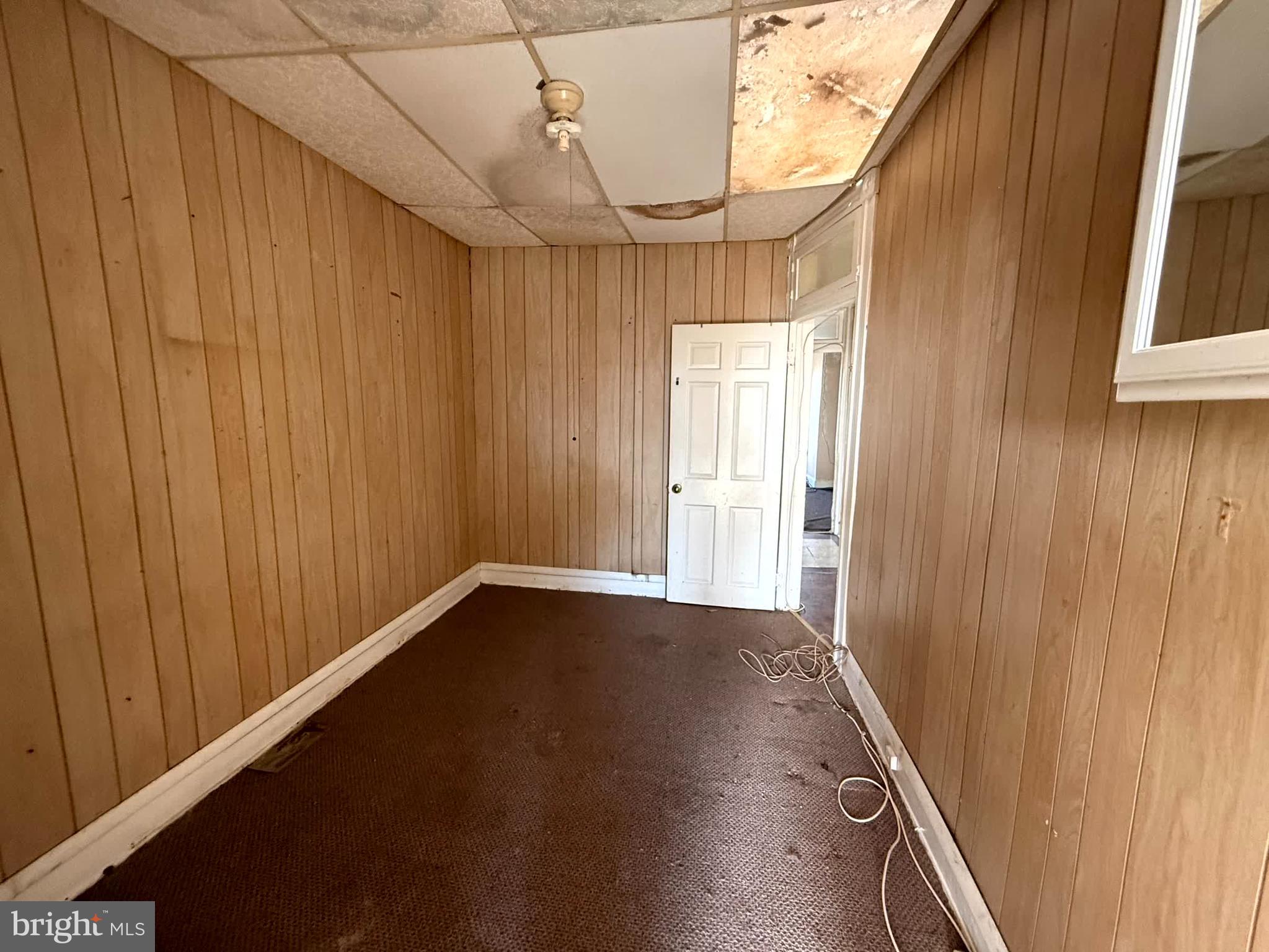 ELWOOD PARK - Residential