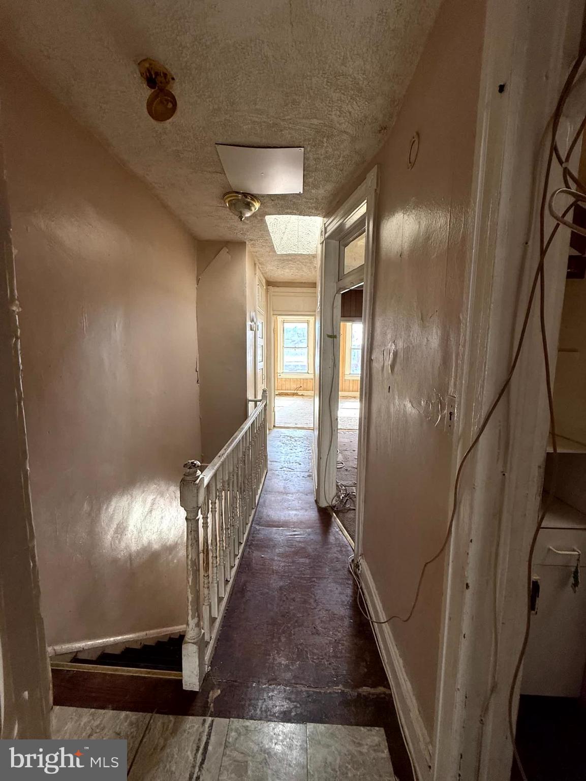 ELWOOD PARK - Residential