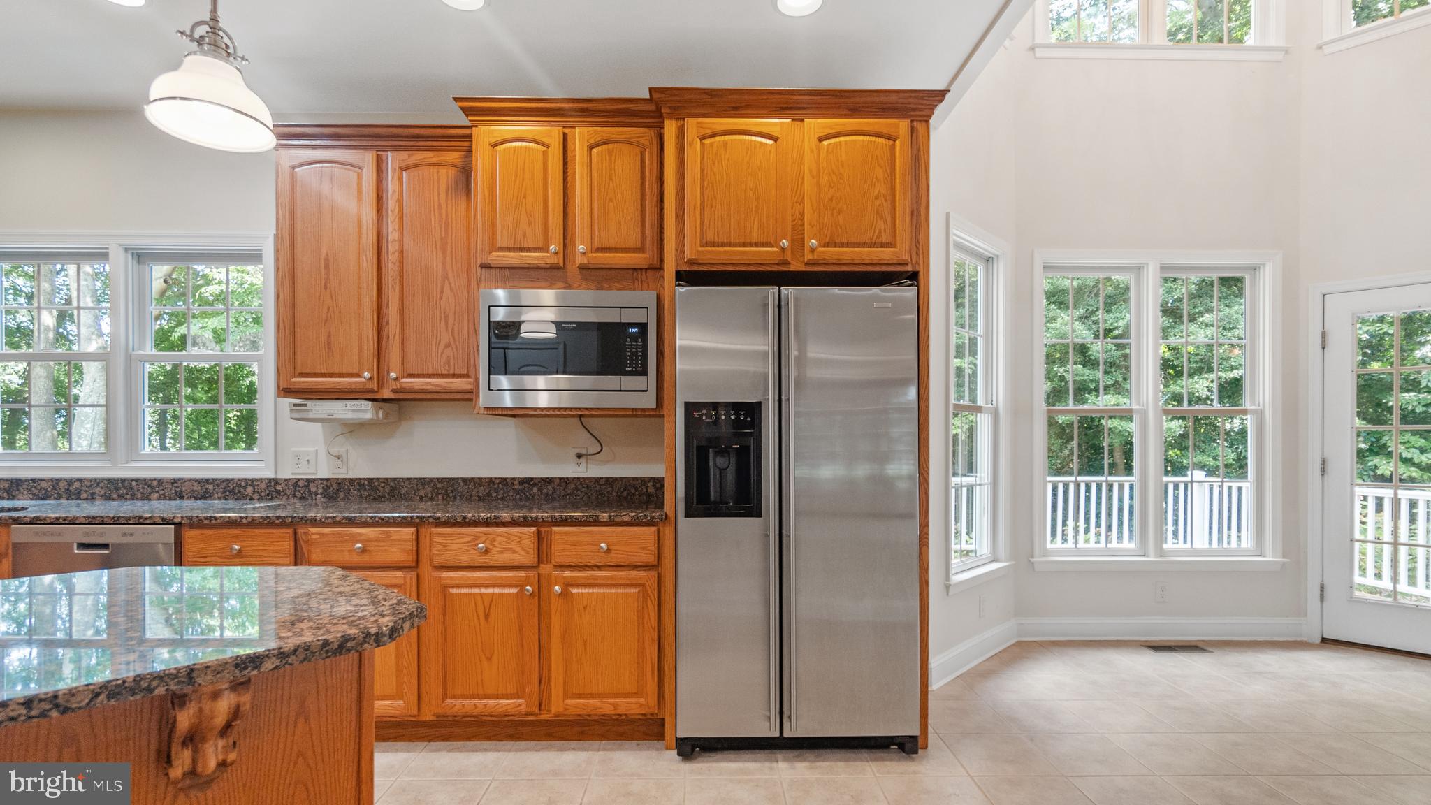 SHALLOWS THE - Residential