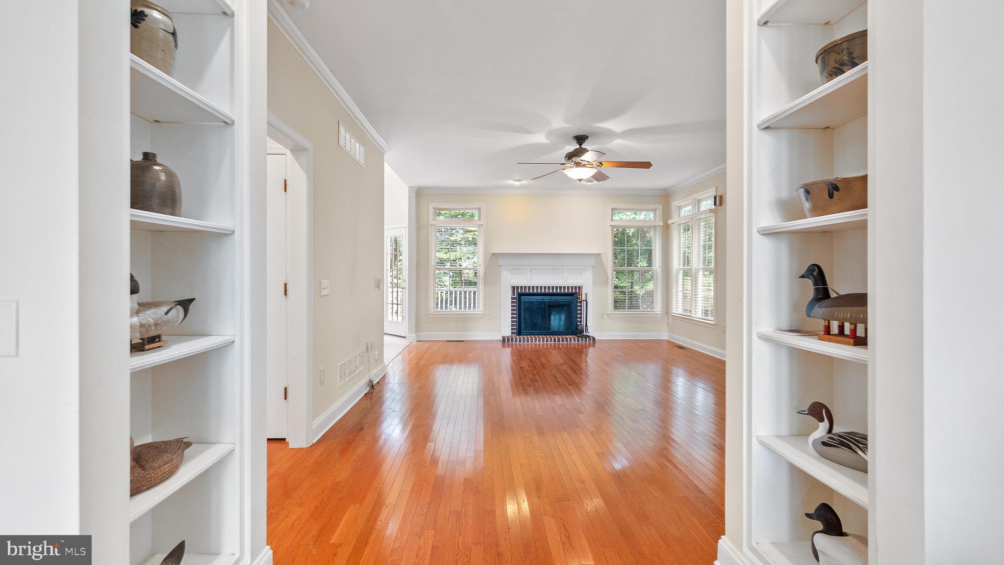 SHALLOWS THE - Residential