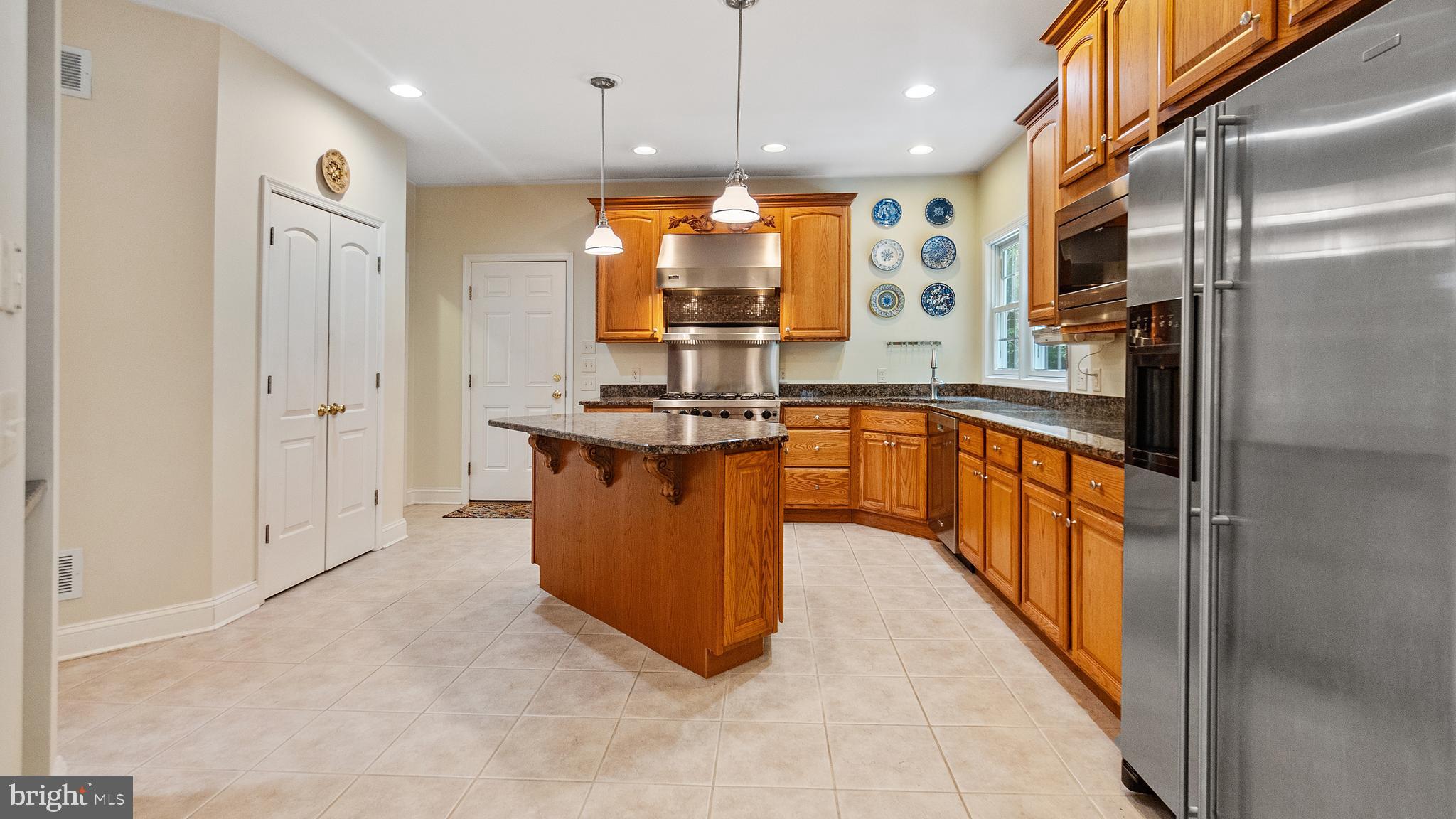 SHALLOWS THE - Residential