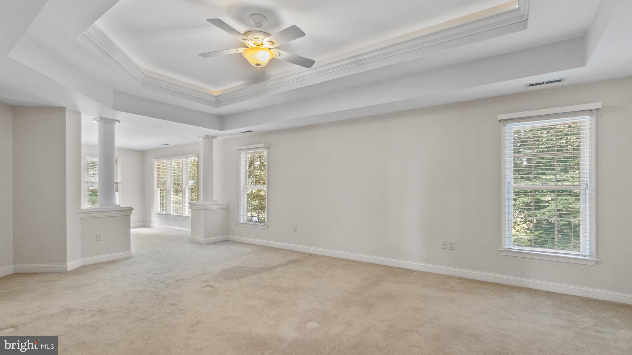 SHALLOWS THE - Residential