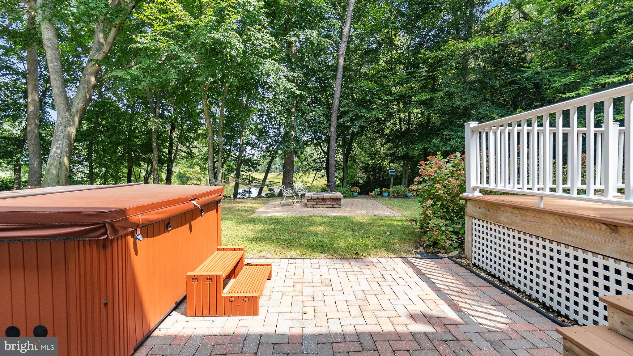 SHALLOWS THE - Residential