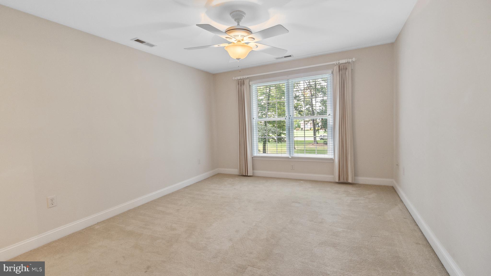 SHALLOWS THE - Residential