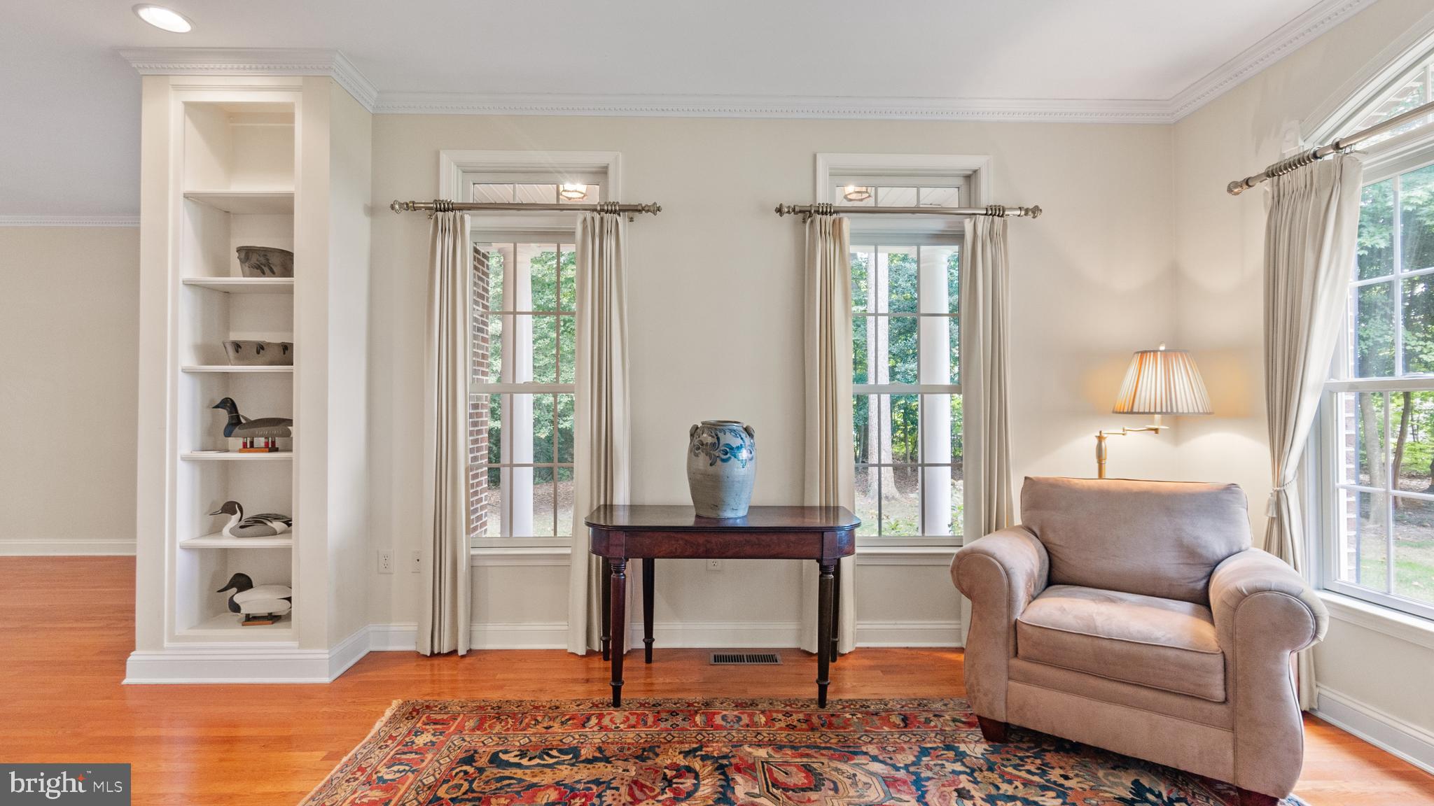 SHALLOWS THE - Residential