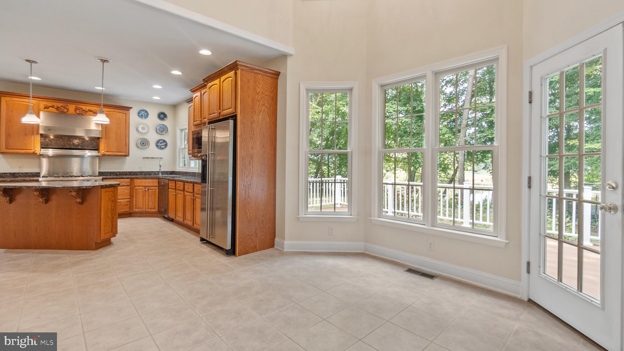 SHALLOWS THE - Residential