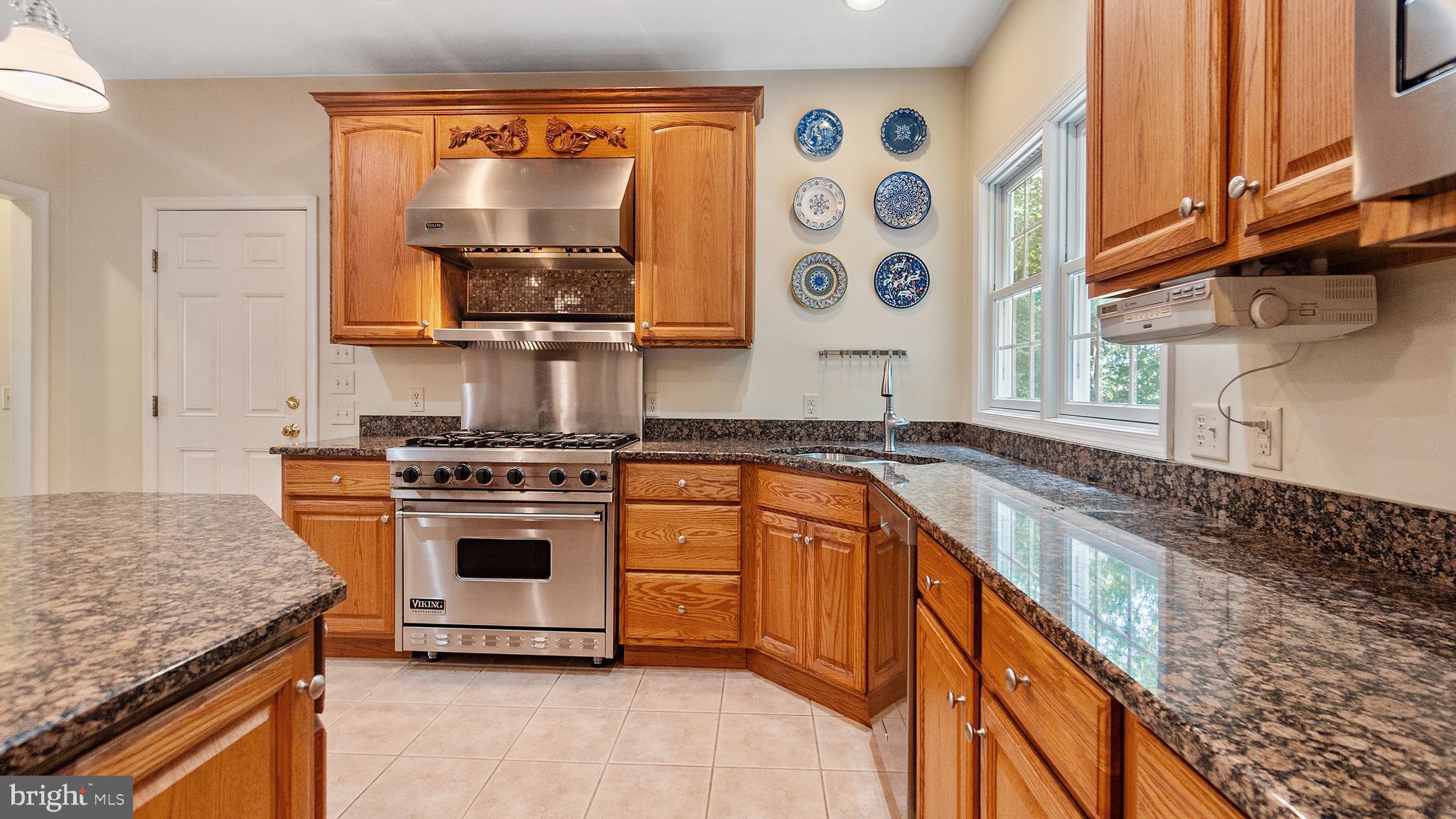 SHALLOWS THE - Residential