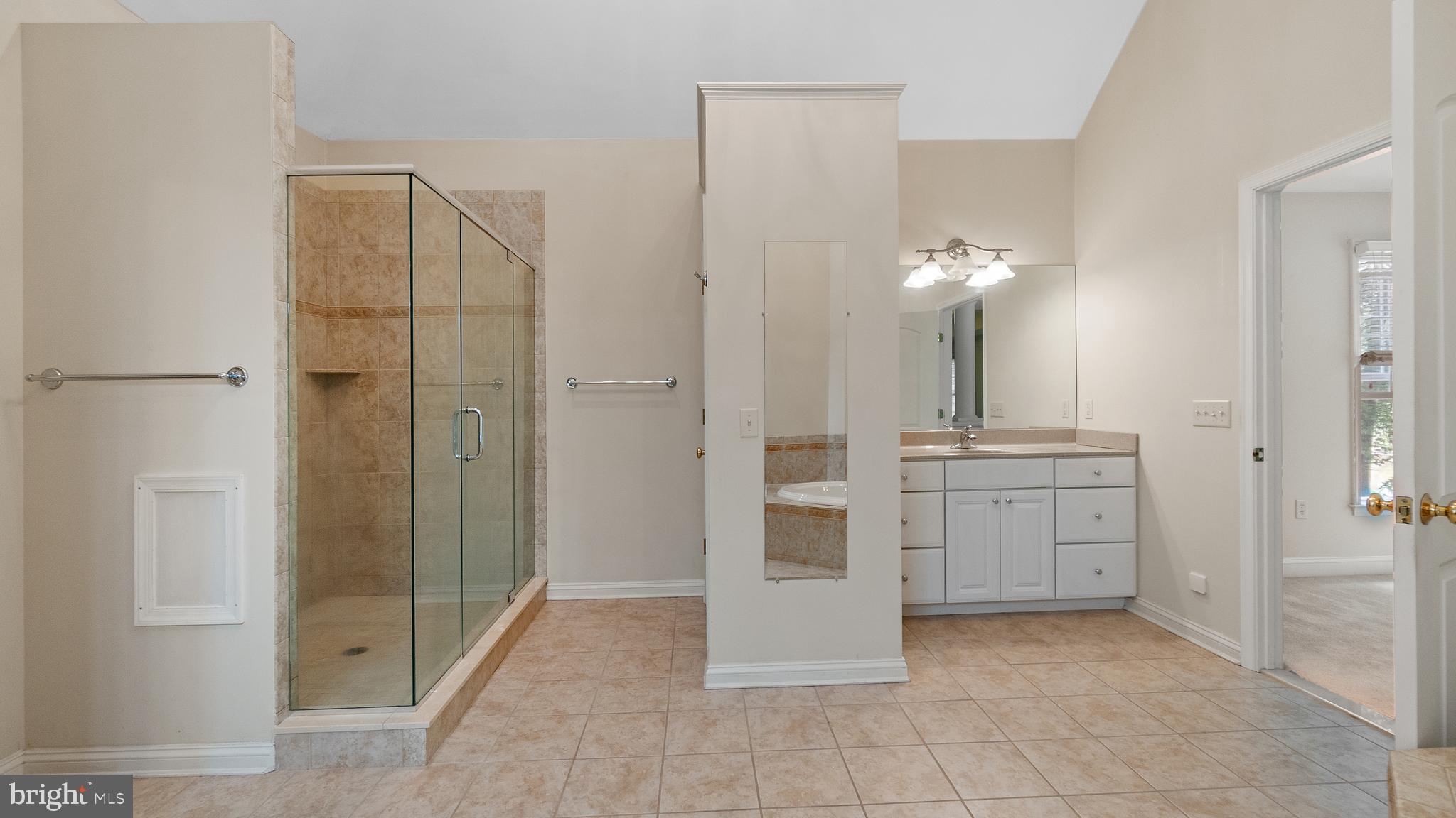 SHALLOWS THE - Residential