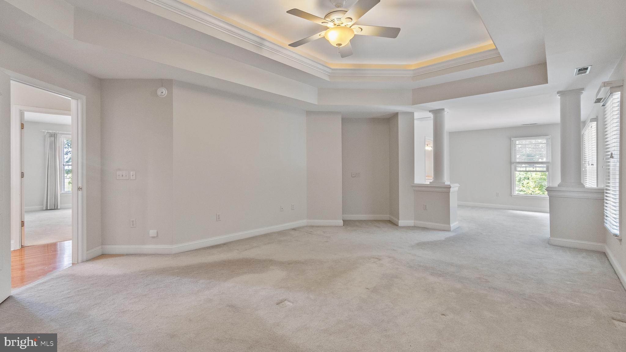 SHALLOWS THE - Residential