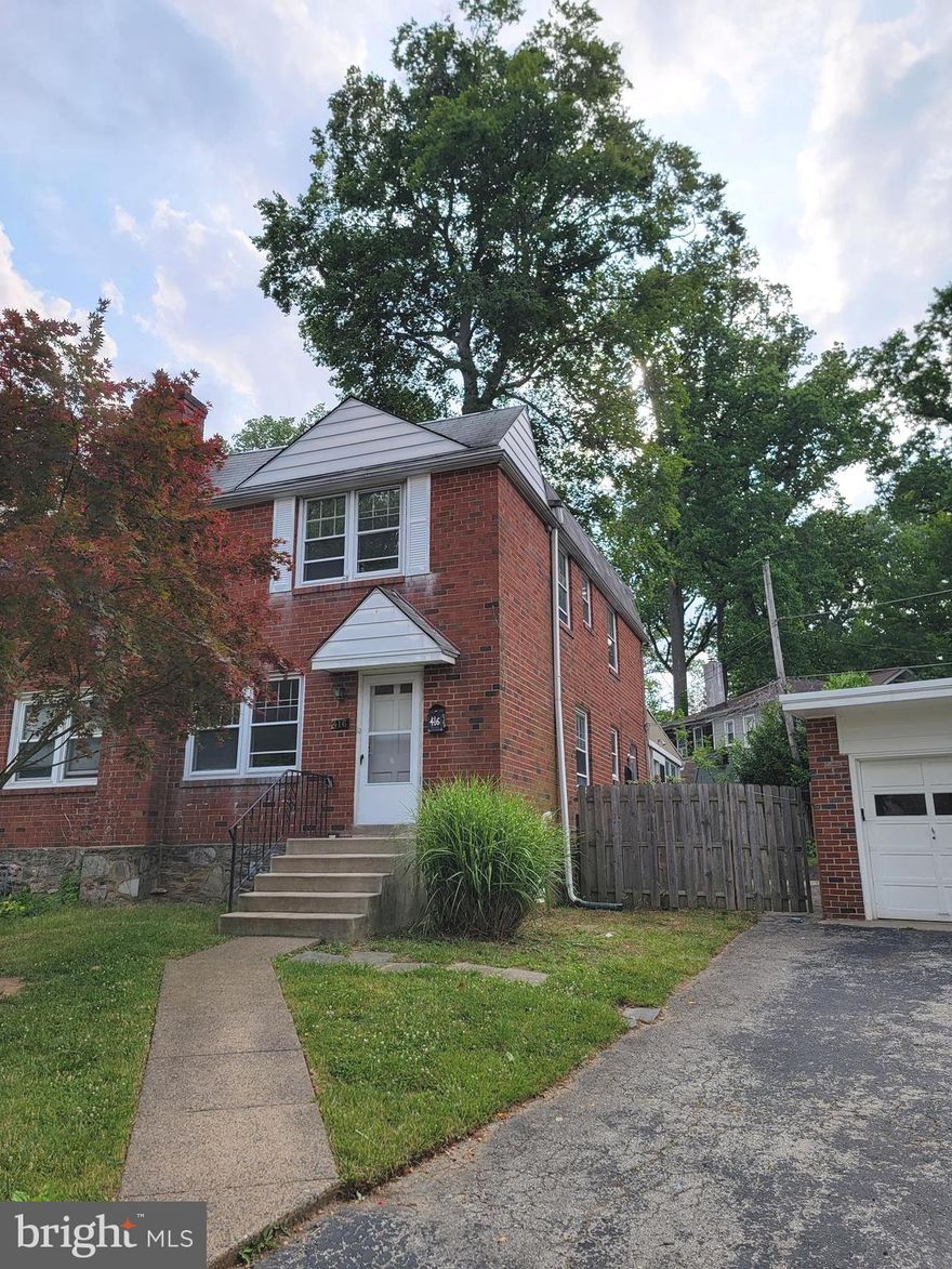 Come experience this lovely 3 bed 2 bath home located in the heart of Narberth, PA! Enter through the front door and immediately feel at home. The living room is inviting and complemented with beautifully finished hardwoods. Beyond that, you will find the dining room flanked by the kitchen and den/sunroom. The three bedrooms are well lit and have ample closet space. Central AC, off-street parking with a garage, a partially finished basement, and a patio with a large side yard add to the overall value found here. Walking distance to all that downtown Narberth has to offer, such as shops, dining, parks, and public transportation. Schedule an appointment today!