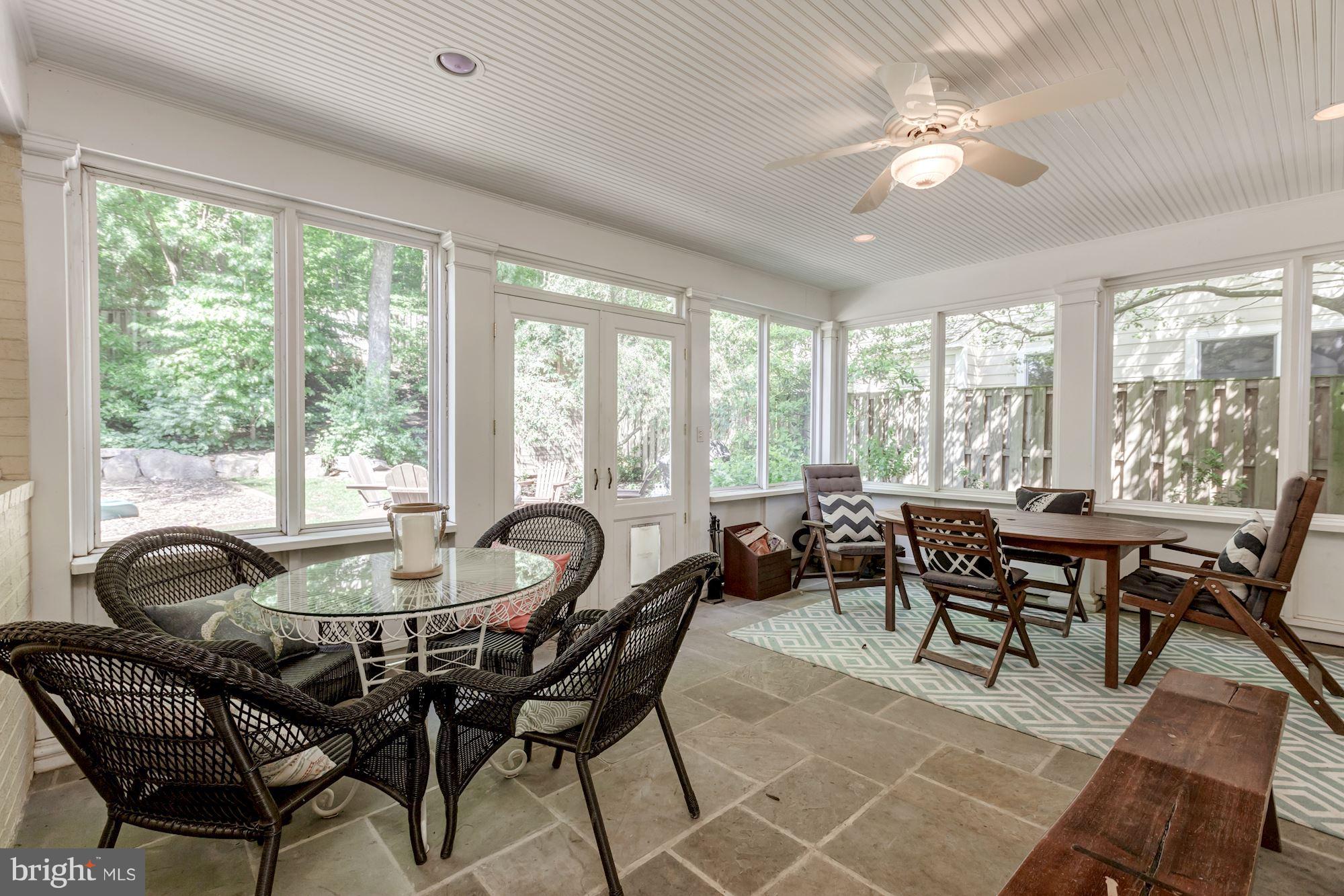 AYRLAWN - Residential