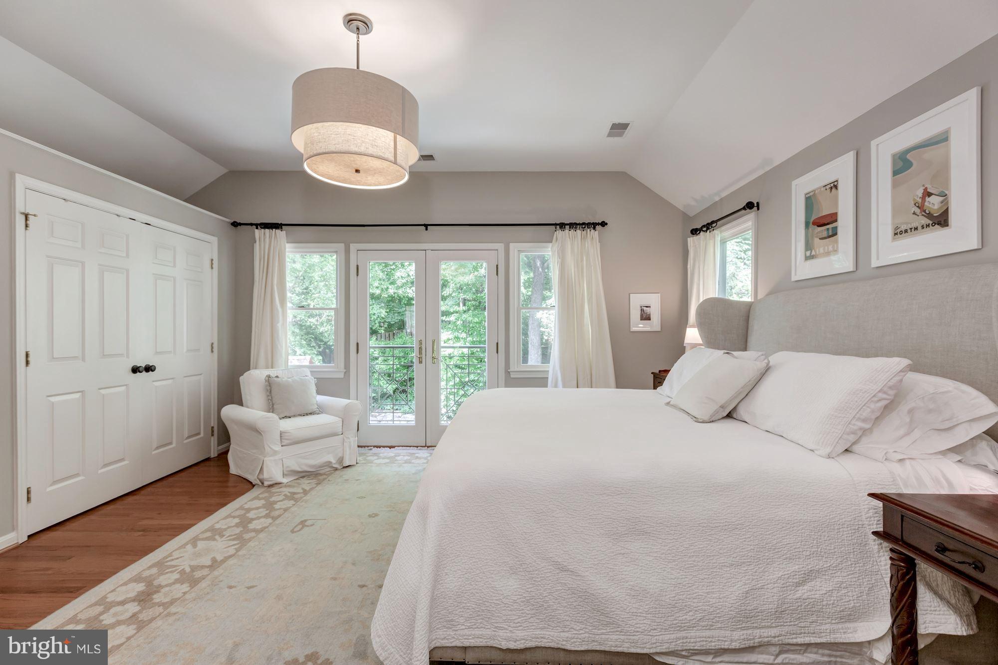 AYRLAWN - Residential