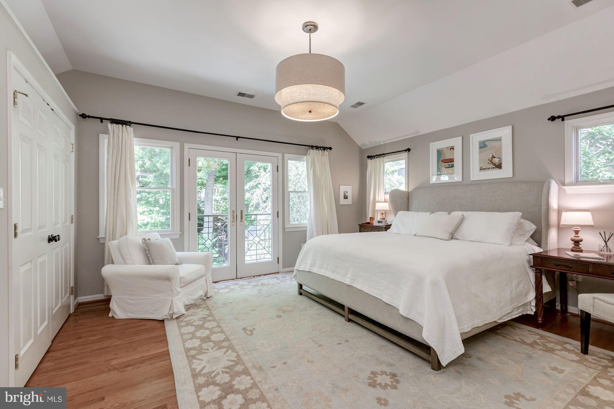 AYRLAWN - Residential