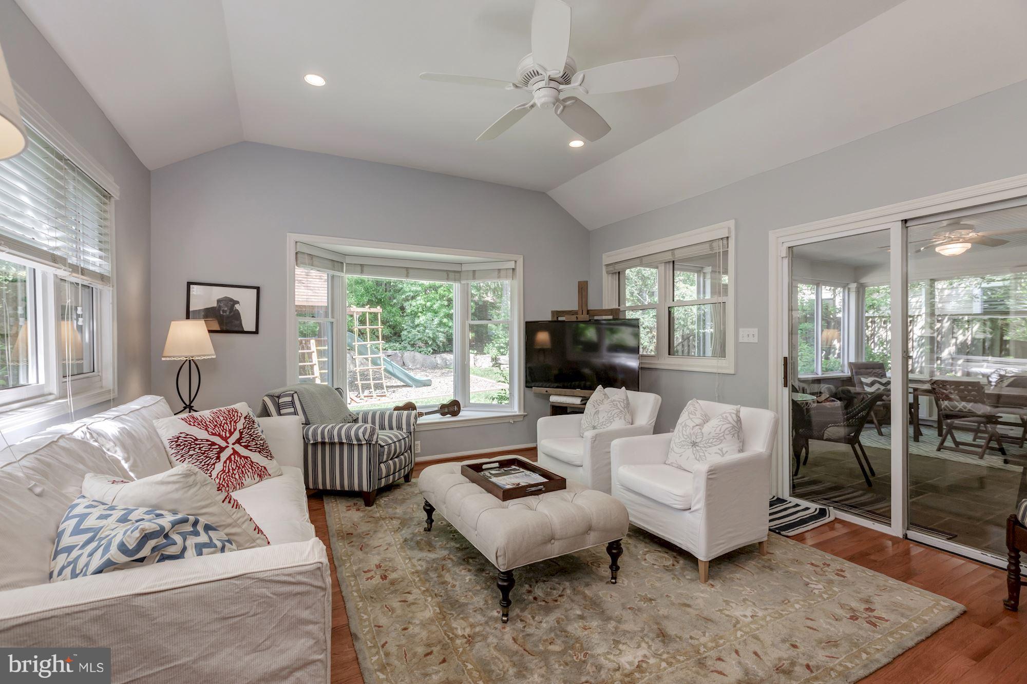 AYRLAWN - Residential