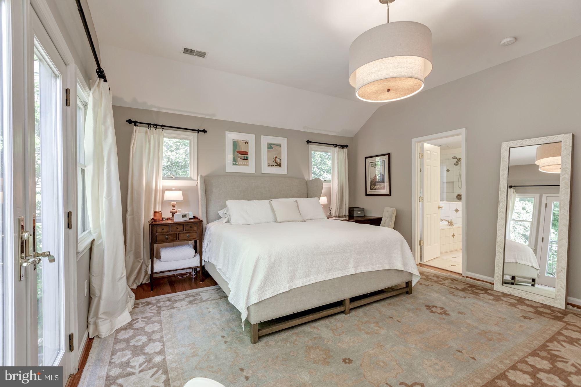 AYRLAWN - Residential