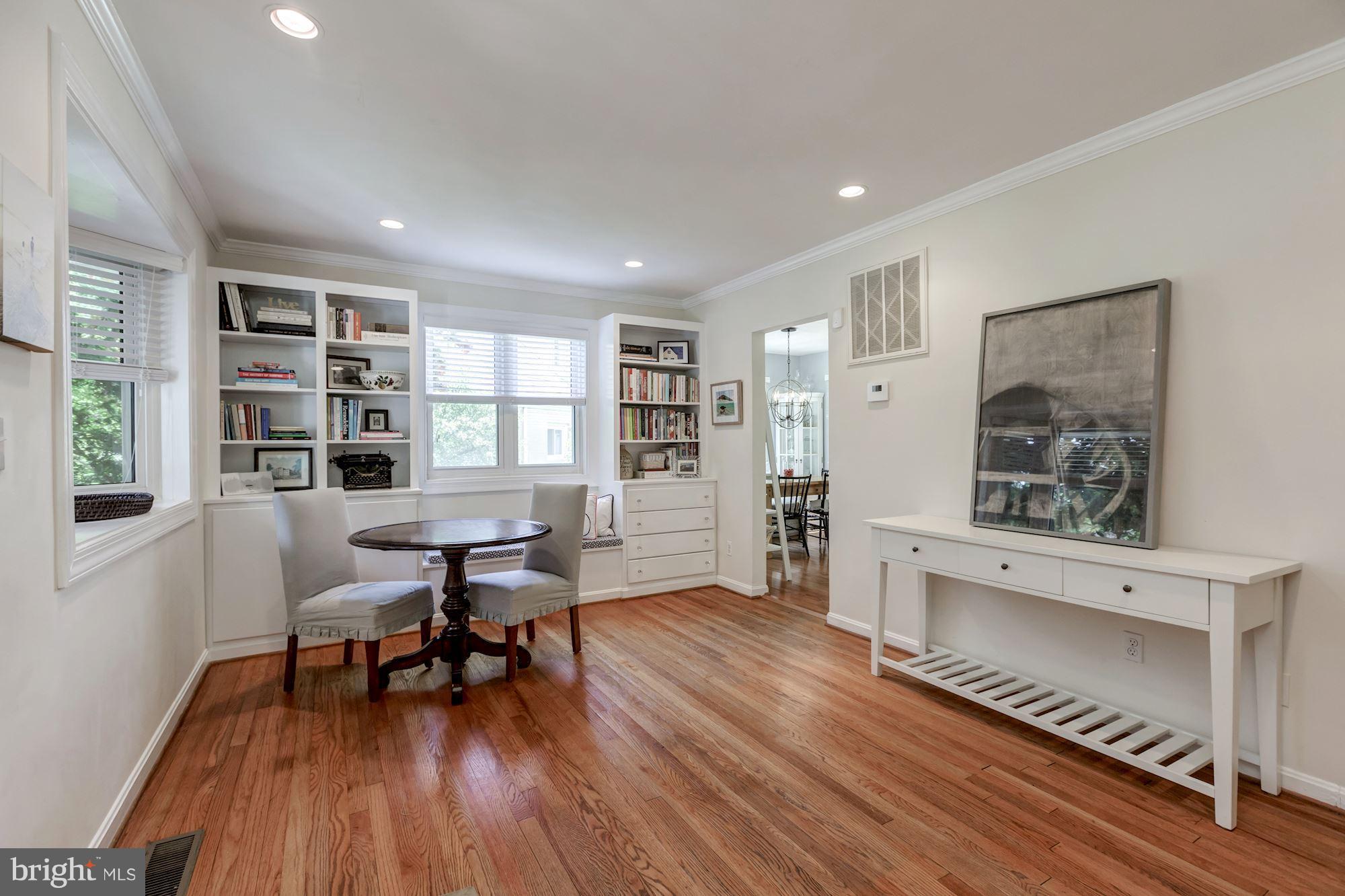 AYRLAWN - Residential