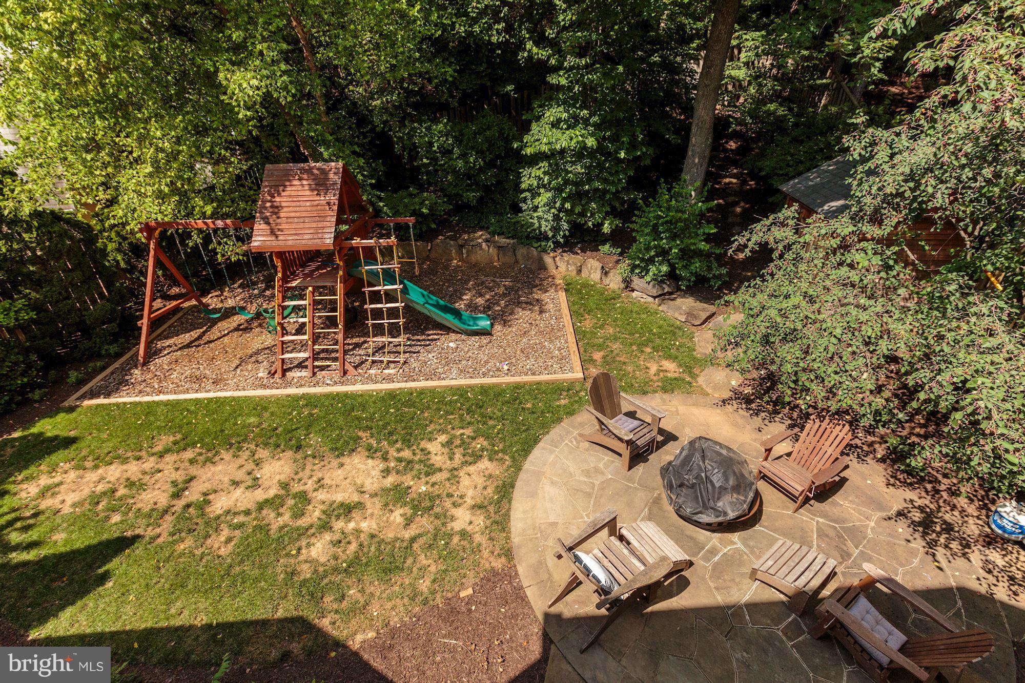 AYRLAWN - Residential