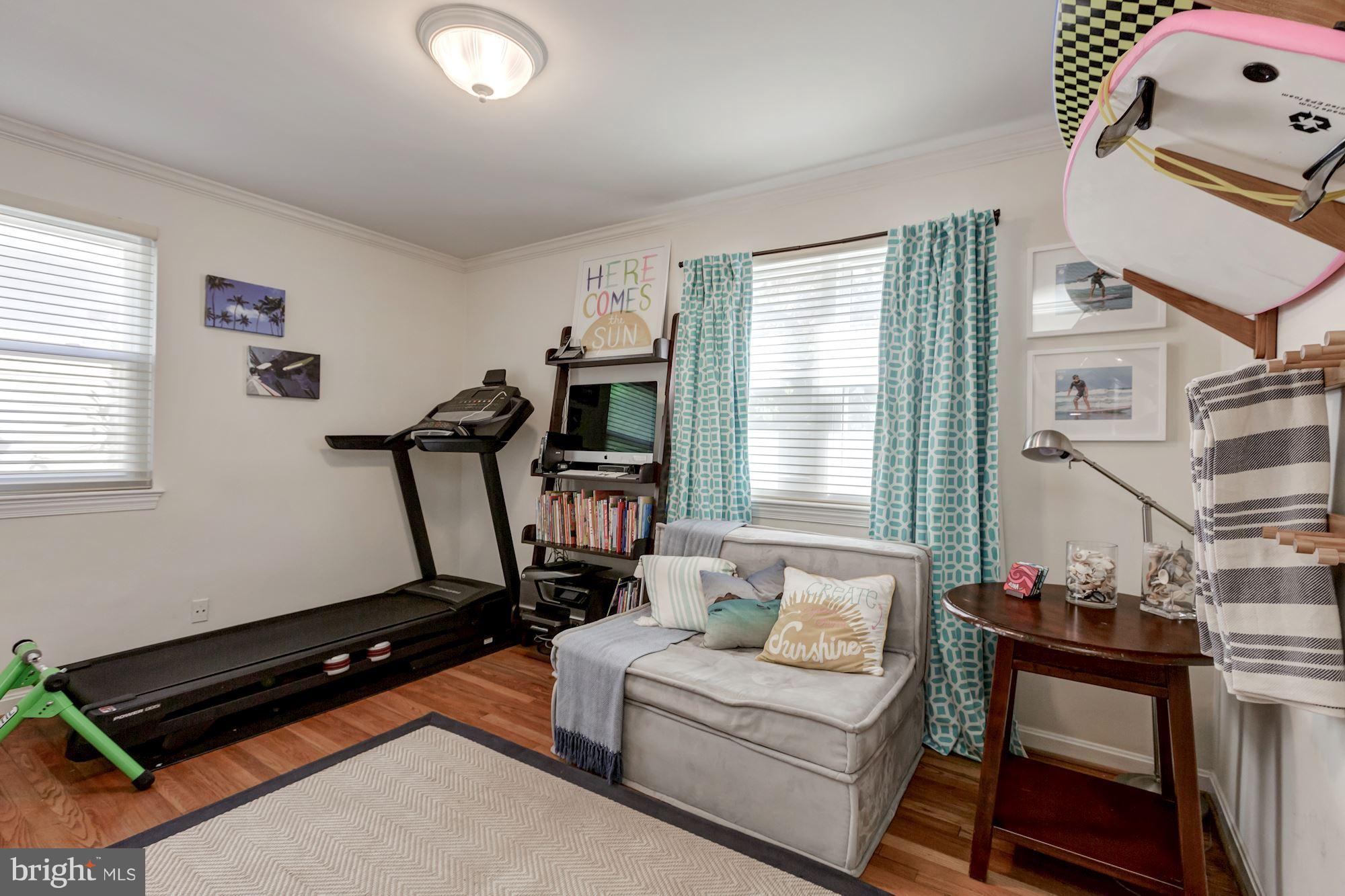 AYRLAWN - Residential