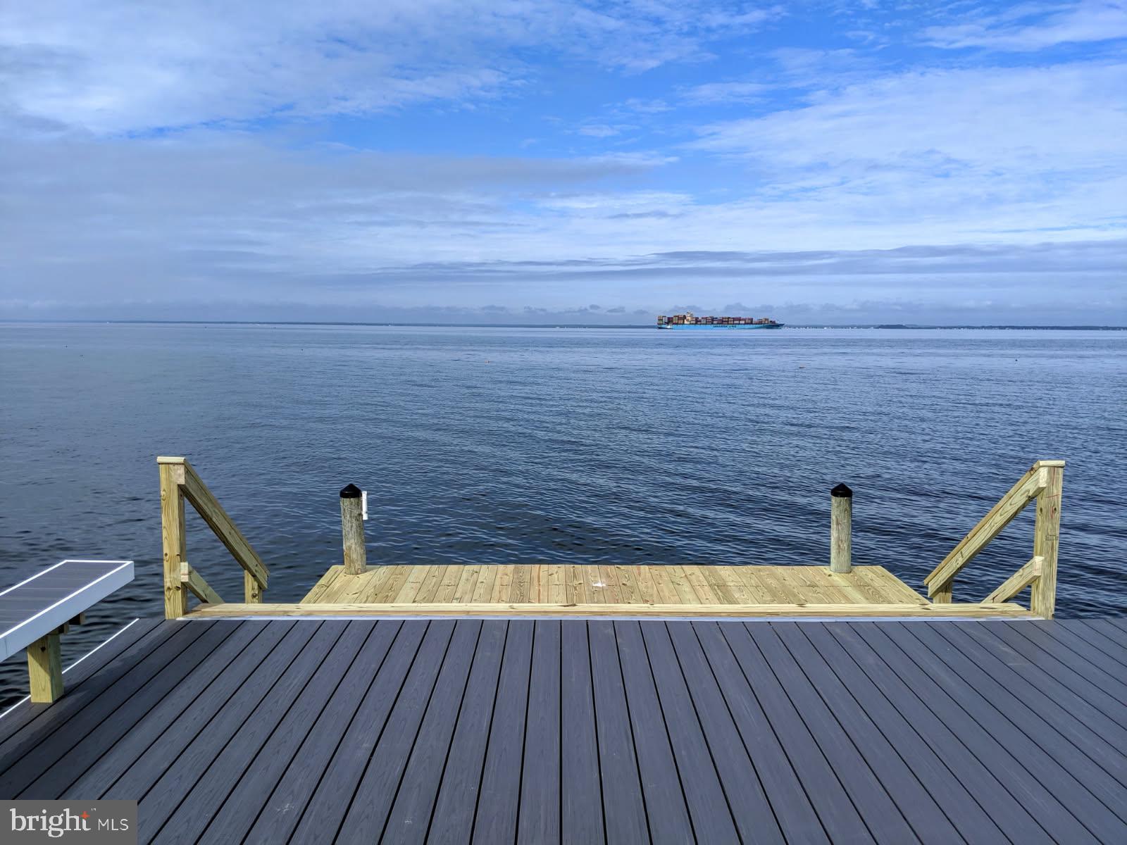 QUEEN ANNE COLONY - Residential