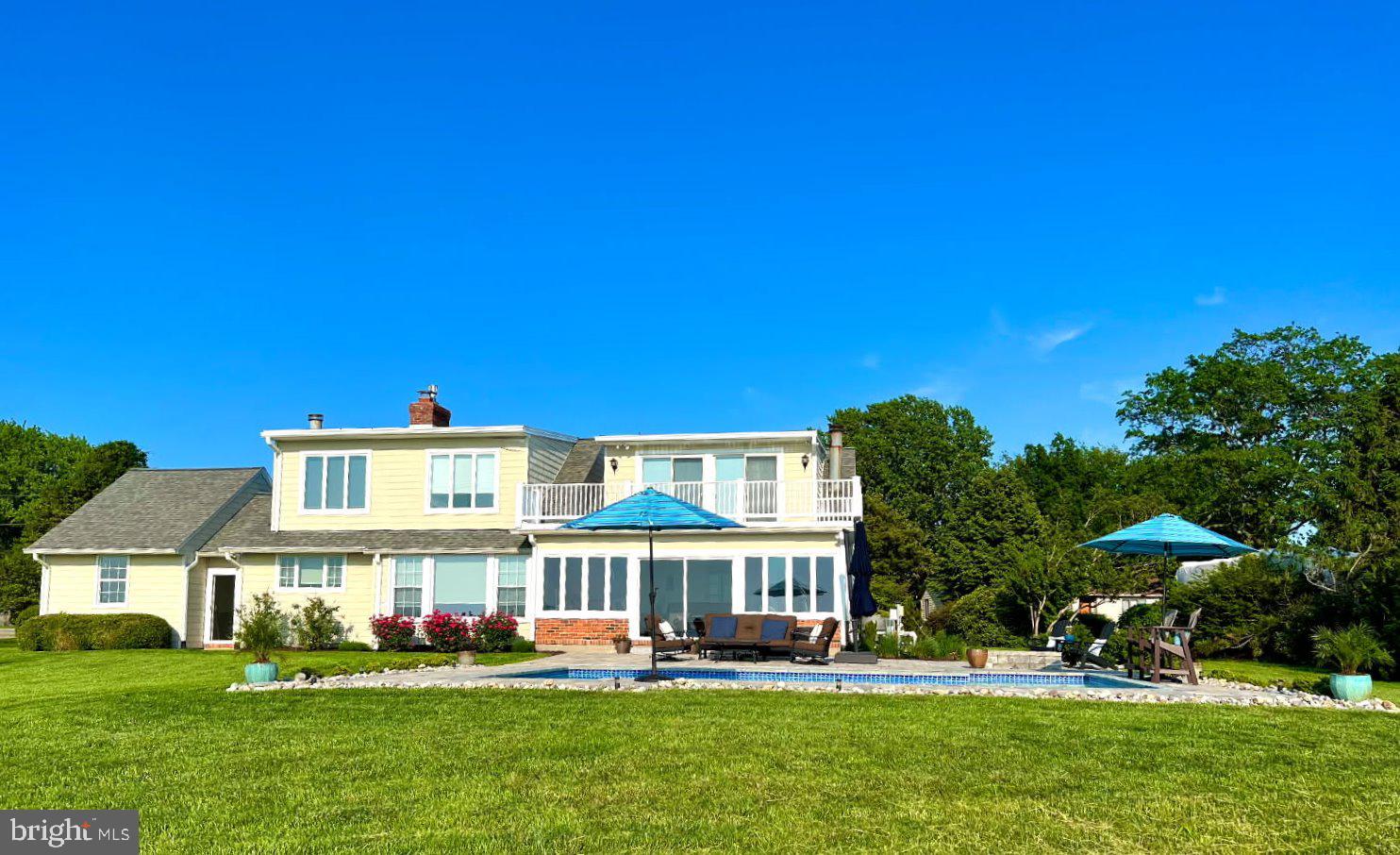 QUEEN ANNE COLONY - Residential