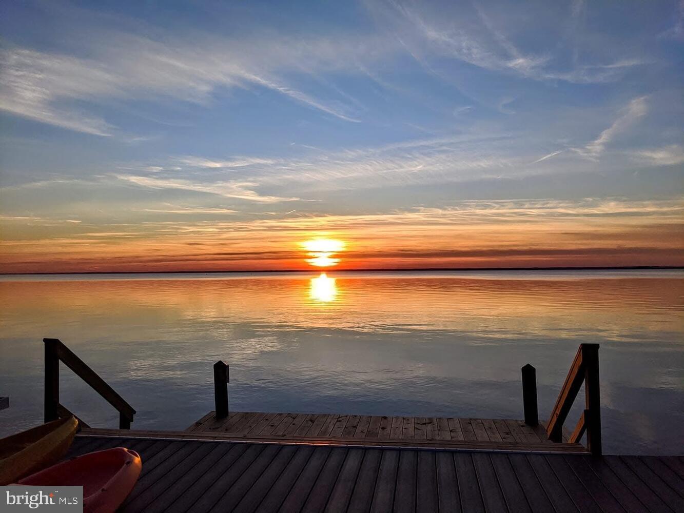 QUEEN ANNE COLONY - Residential