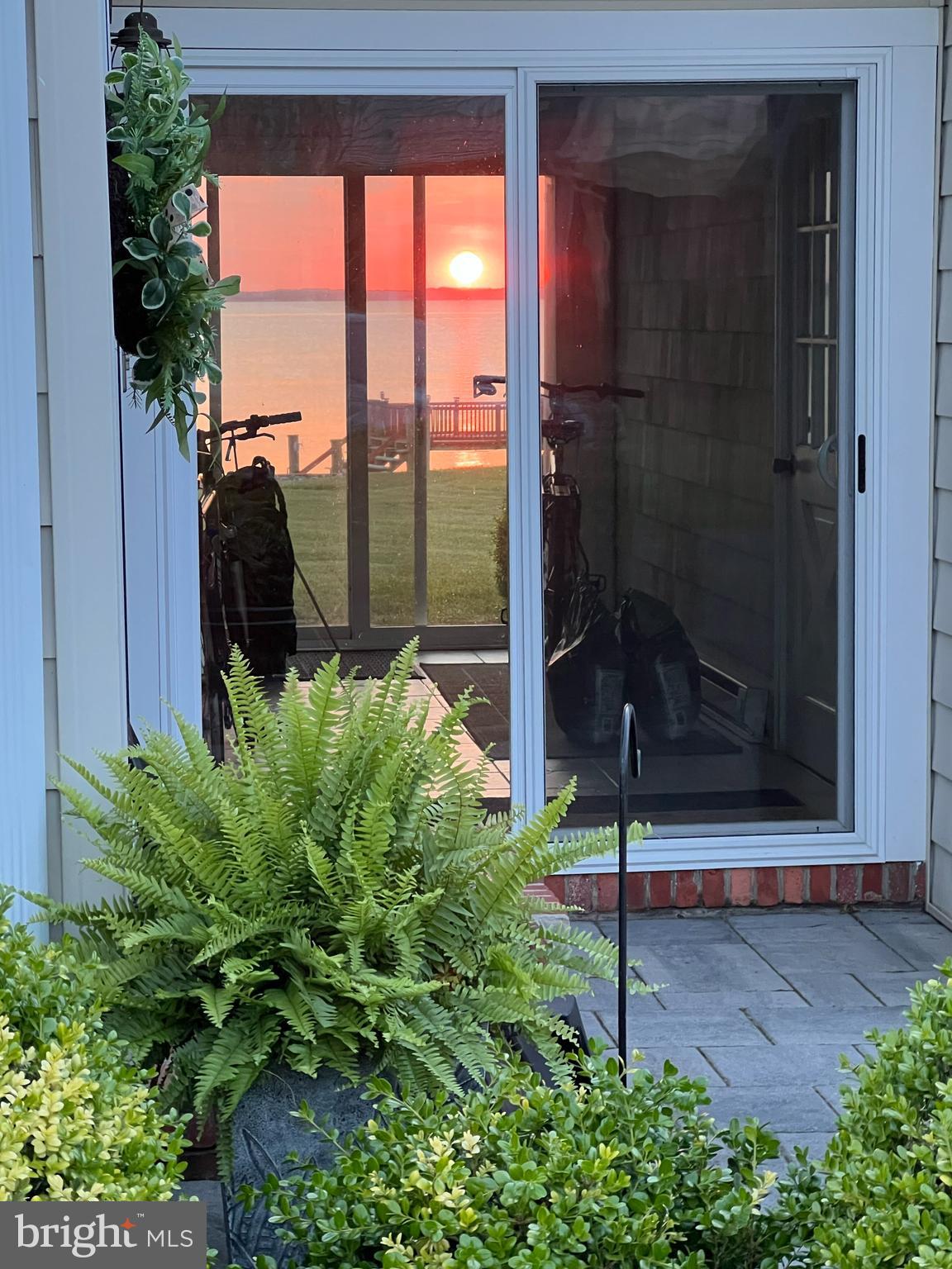 QUEEN ANNE COLONY - Residential