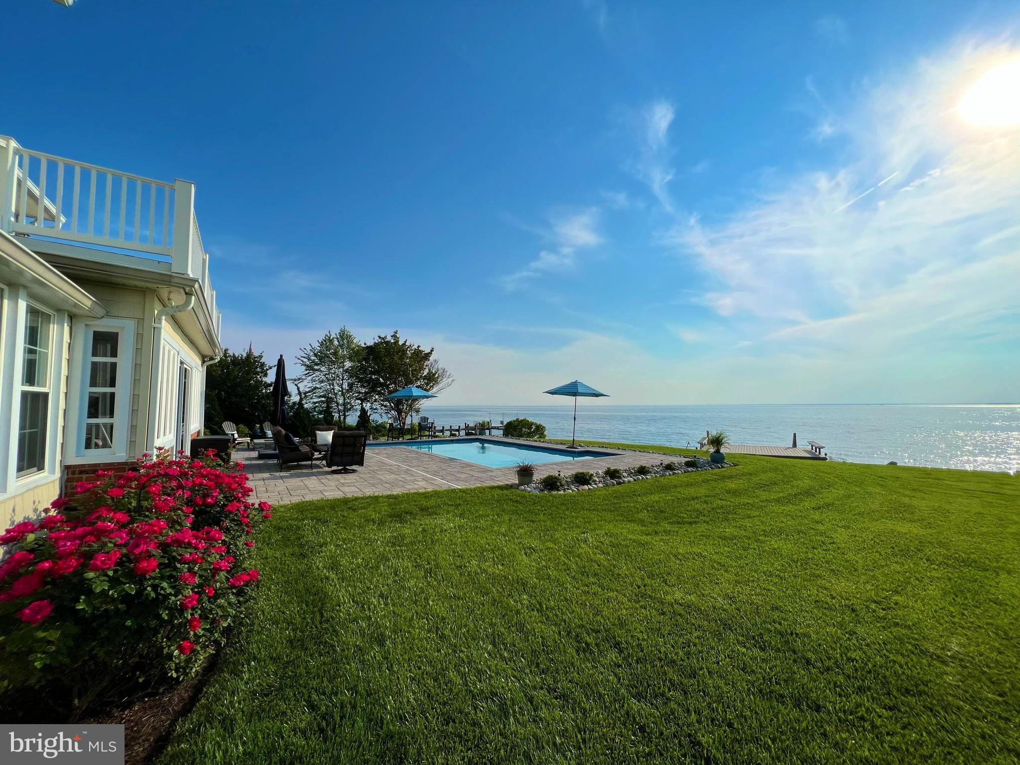 QUEEN ANNE COLONY - Residential