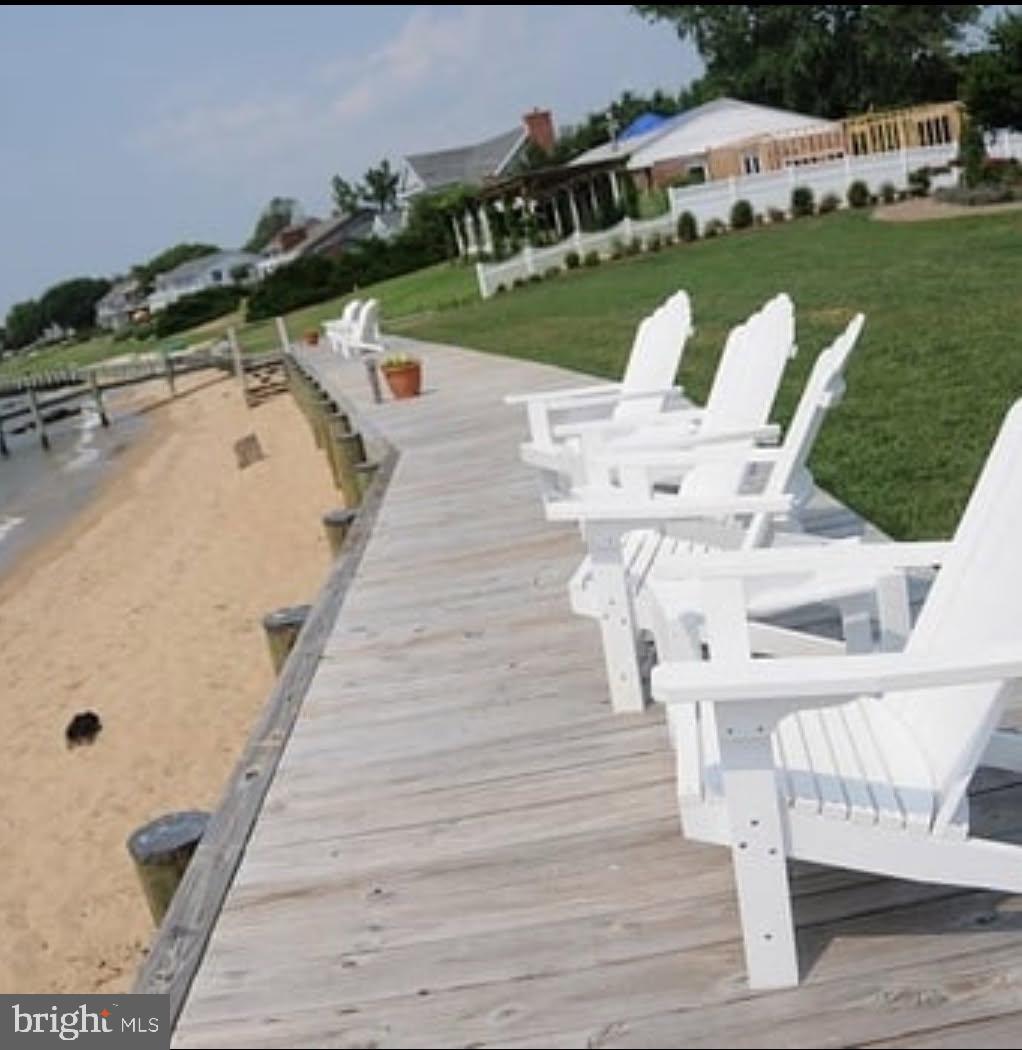 QUEEN ANNE COLONY - Residential