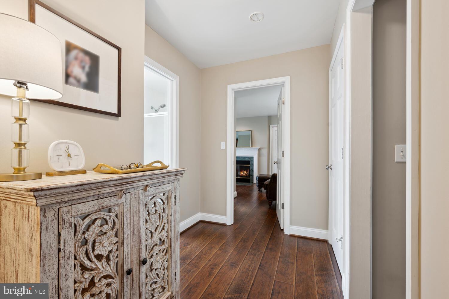 QUEEN ANNE COLONY - Residential