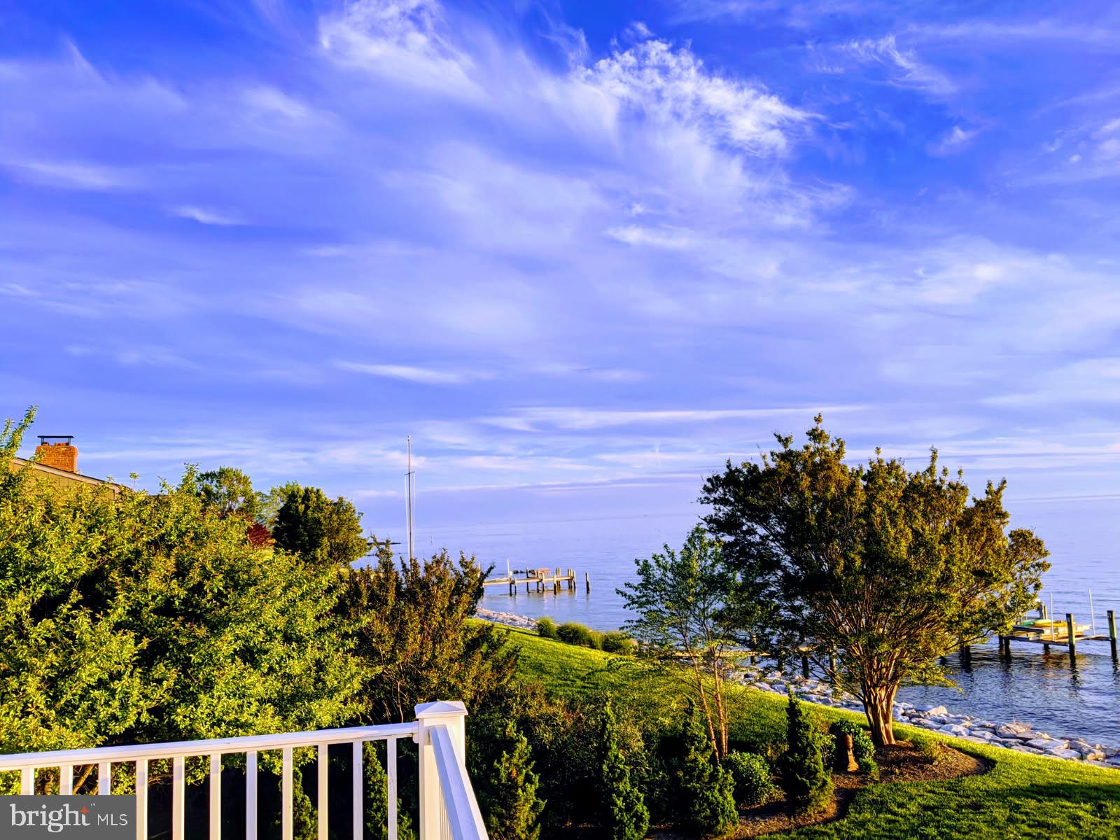 QUEEN ANNE COLONY - Residential