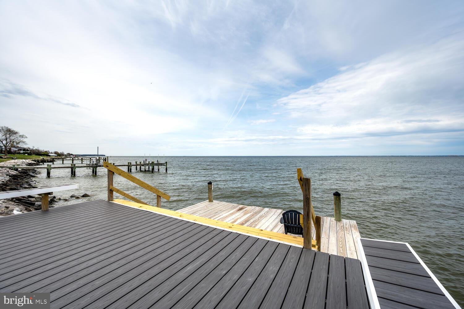 QUEEN ANNE COLONY - Residential