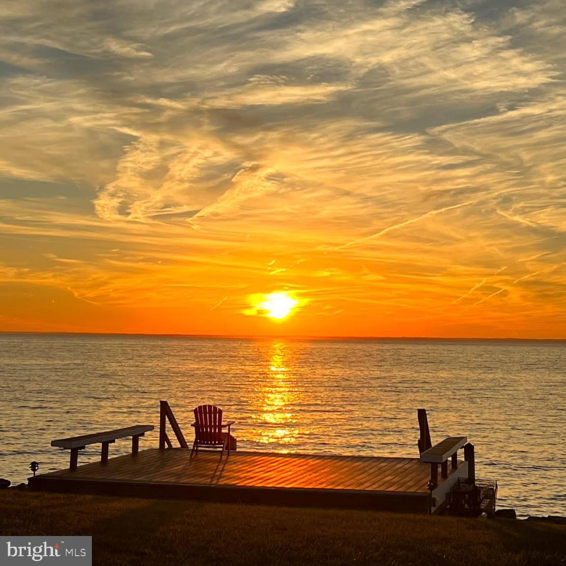 QUEEN ANNE COLONY - Residential