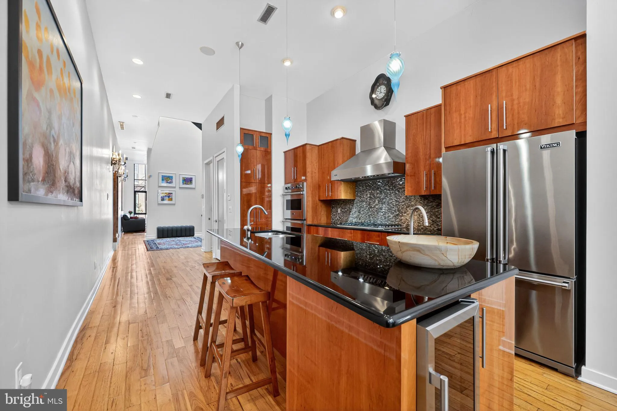 Philadelphia, Pennsylvania 19106, United States, 3 Bedrooms Bedrooms, ,4 BathroomsBathrooms,Residential,Active,223616