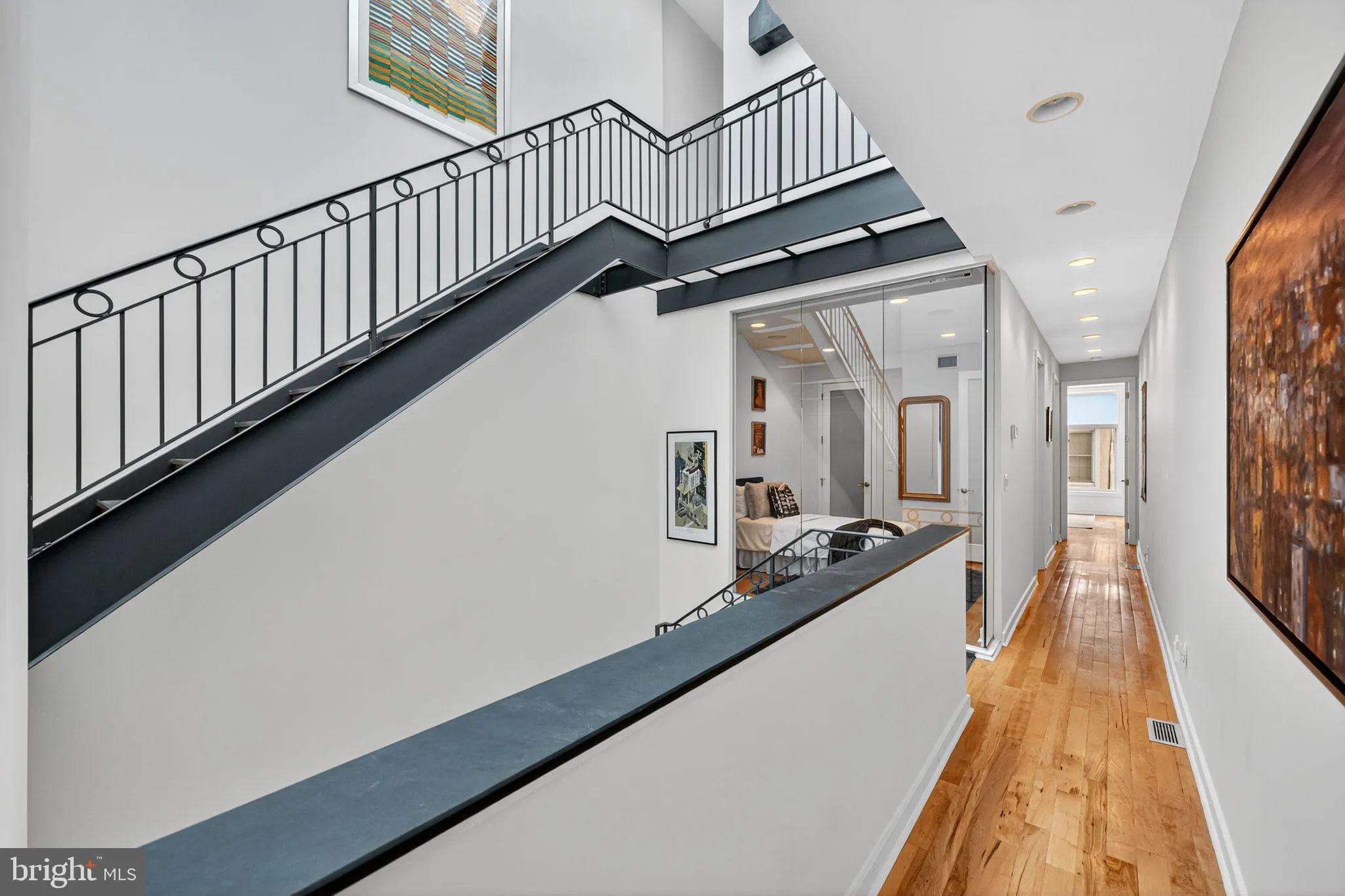 Philadelphia, Pennsylvania 19106, United States, 3 Bedrooms Bedrooms, ,4 BathroomsBathrooms,Residential,Active,223616