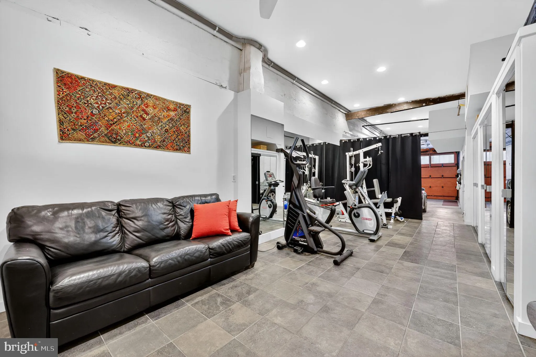 Philadelphia, Pennsylvania 19106, United States, 3 Bedrooms Bedrooms, ,4 BathroomsBathrooms,Residential,Active,223616