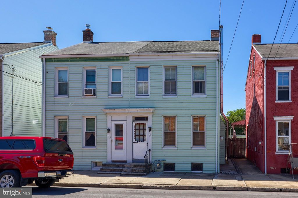 Photo of 142 N 7TH ST, COLUMBIA, PA 17512 (MLS # PALA2040444)