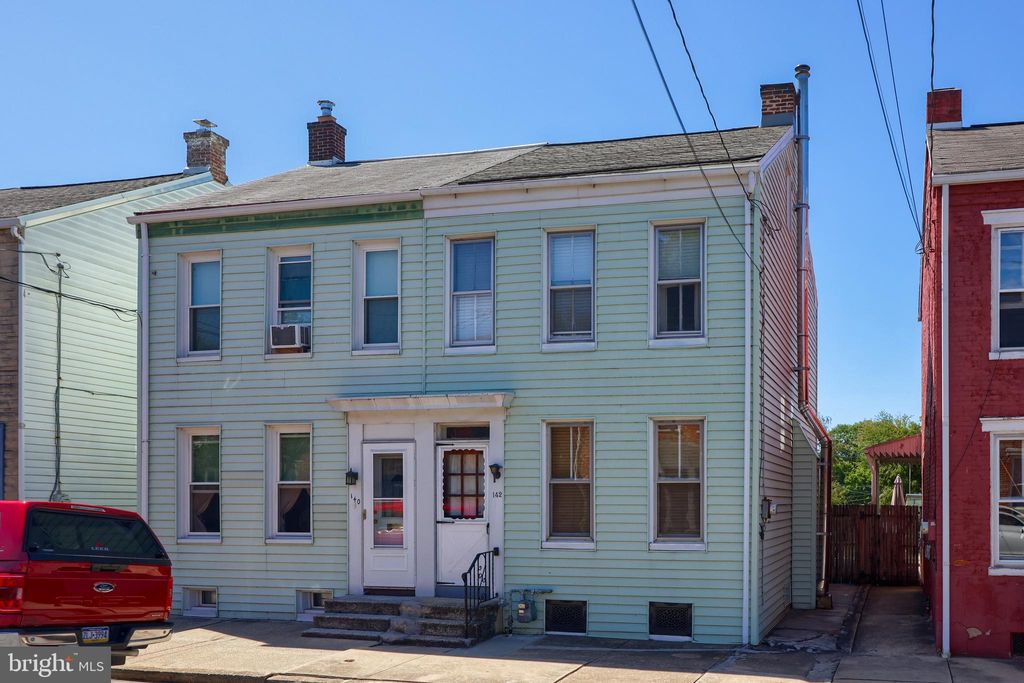 Photo of 142 N 7TH ST, COLUMBIA, PA 17512 (MLS # PALA2040444)