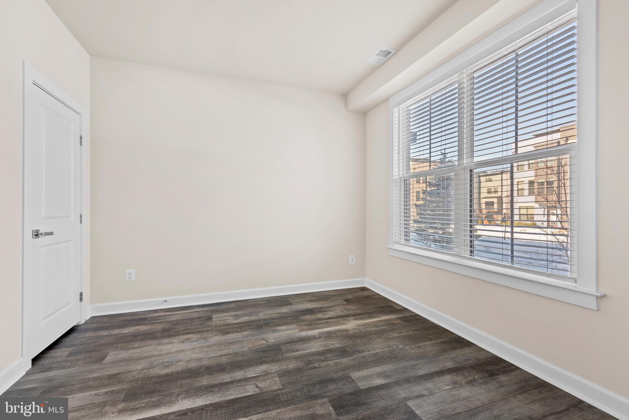 WOODLAND PARK - Residential