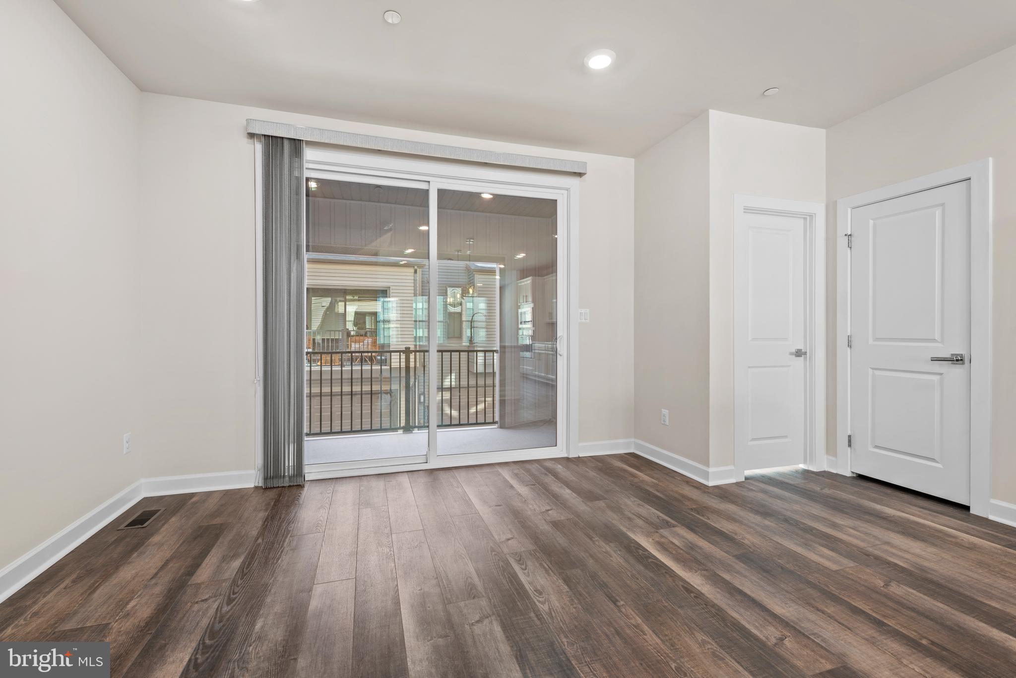 WOODLAND PARK - Residential