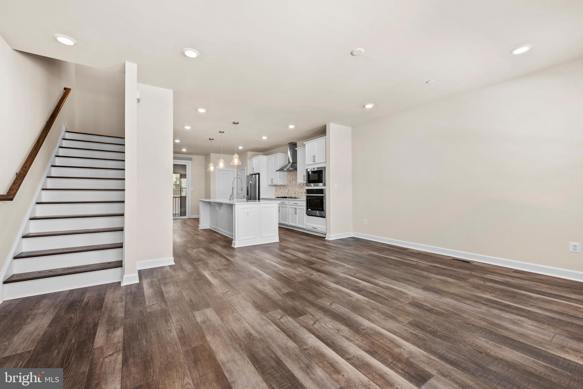 WOODLAND PARK - Residential