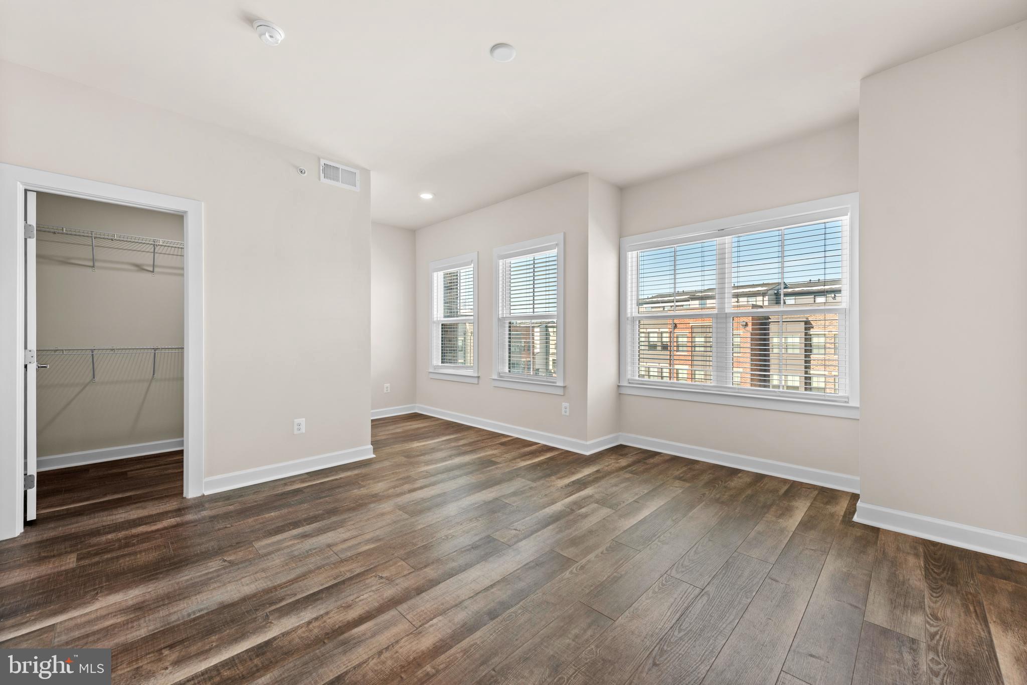 WOODLAND PARK - Residential