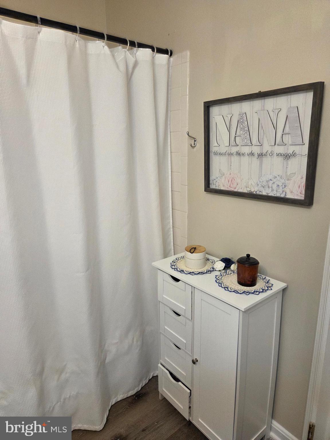 BAYLAND CONDO - Residential