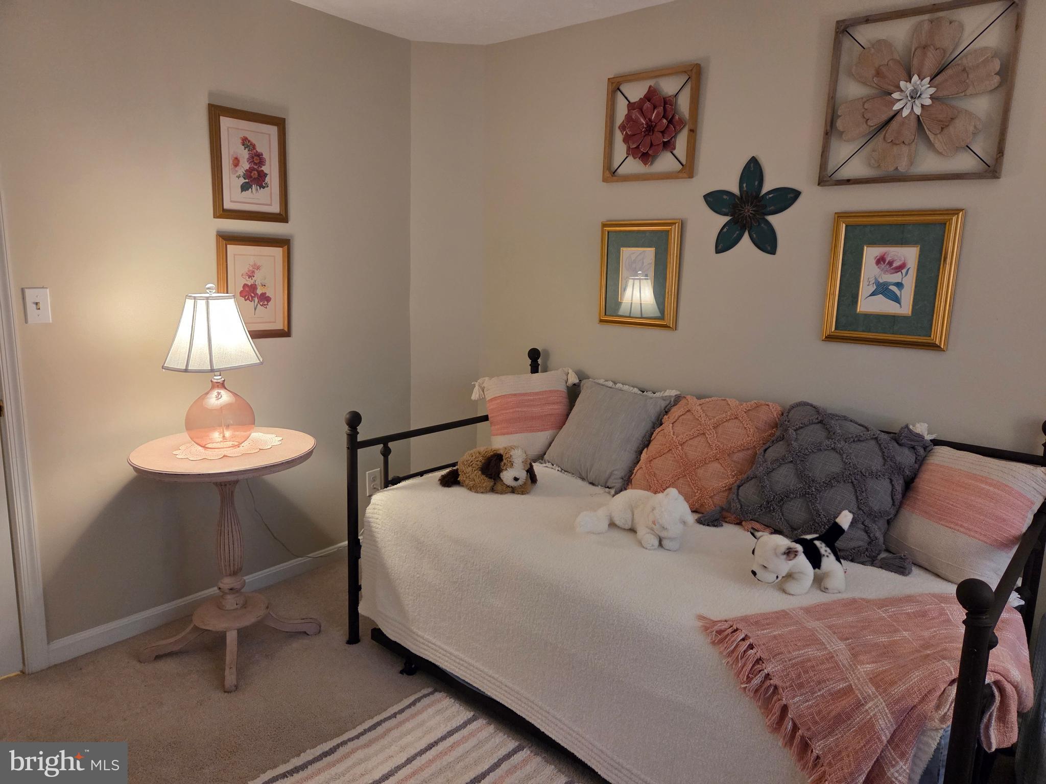 BAYLAND CONDO - Residential