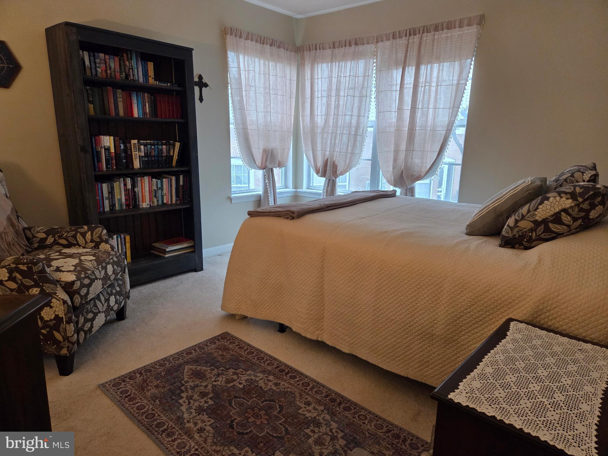 BAYLAND CONDO - Residential