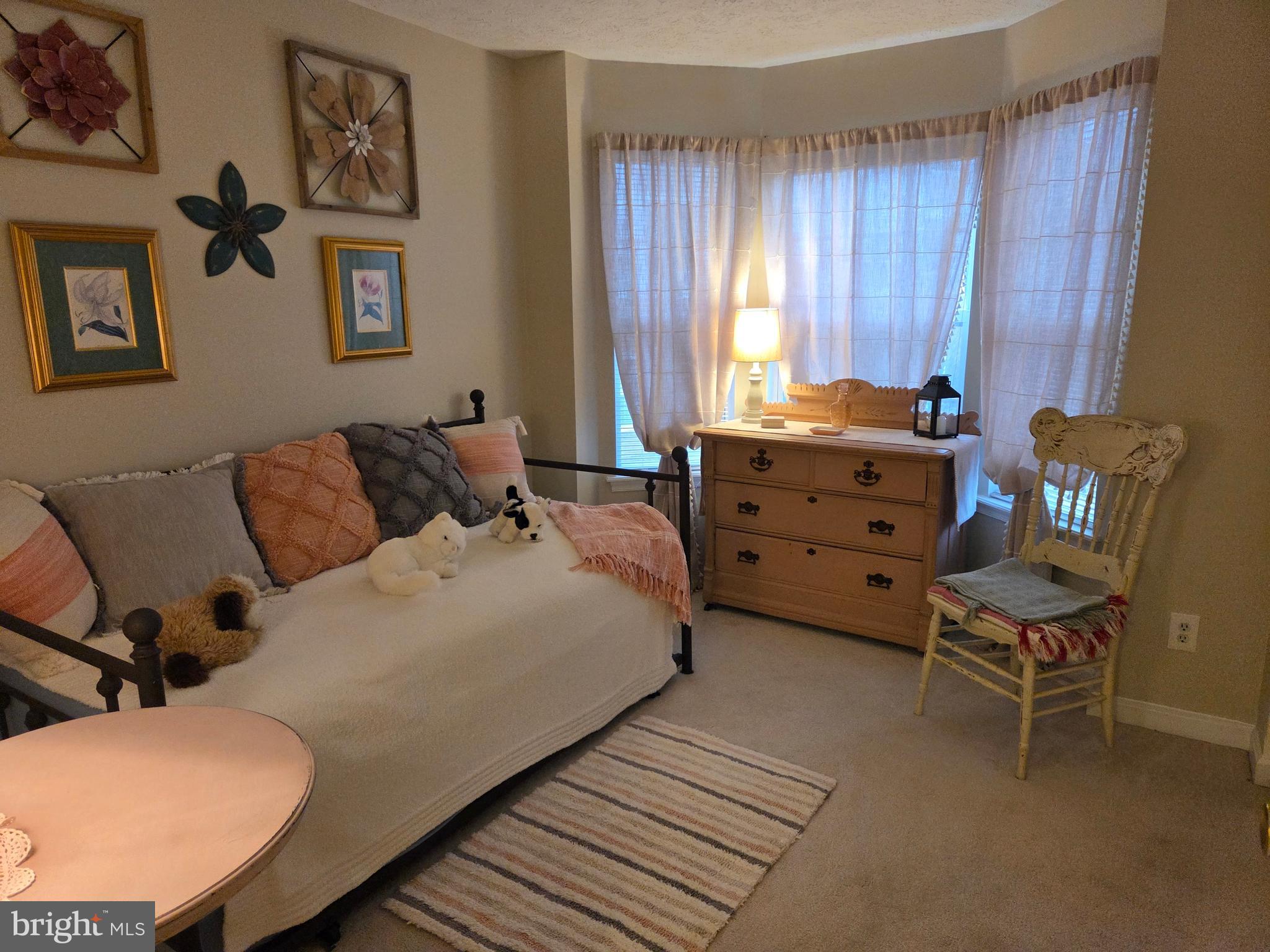 BAYLAND CONDO - Residential