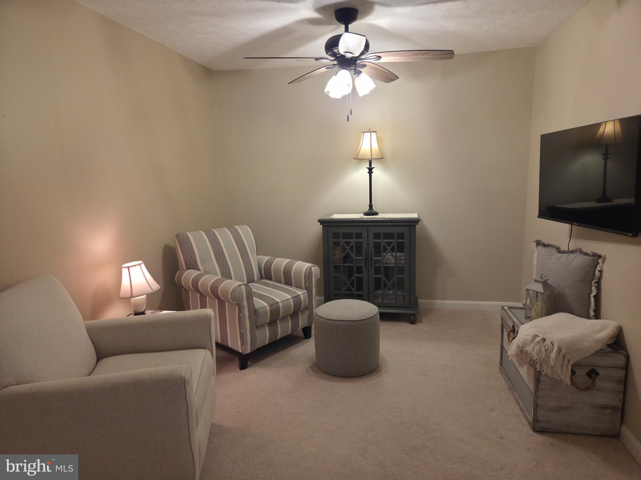 BAYLAND CONDO - Residential