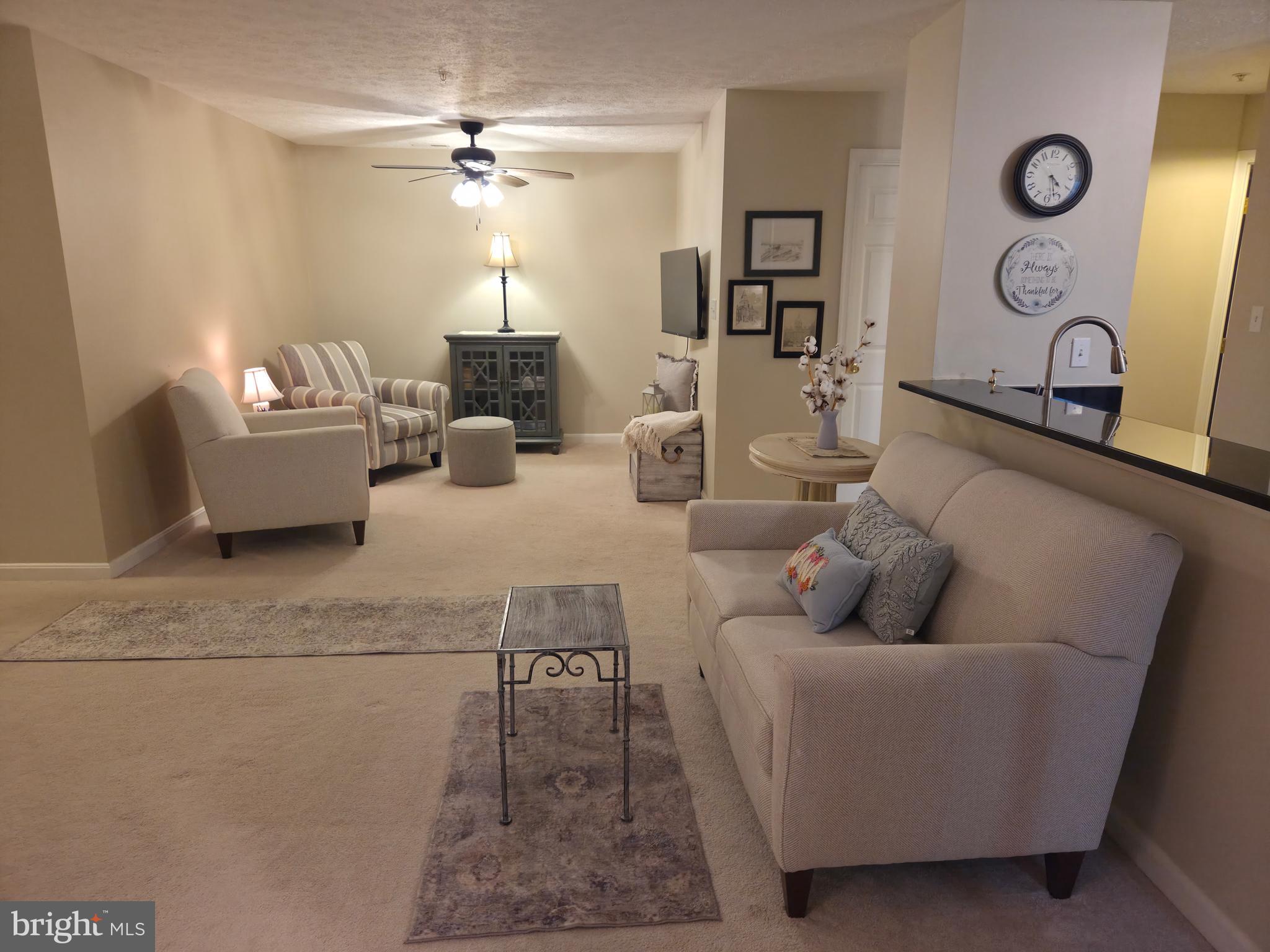 BAYLAND CONDO - Residential