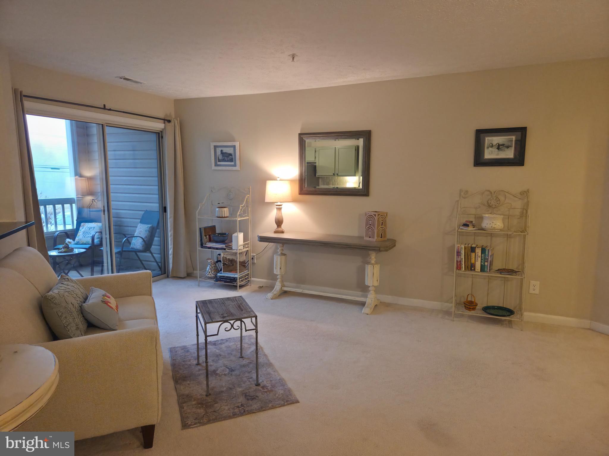 BAYLAND CONDO - Residential