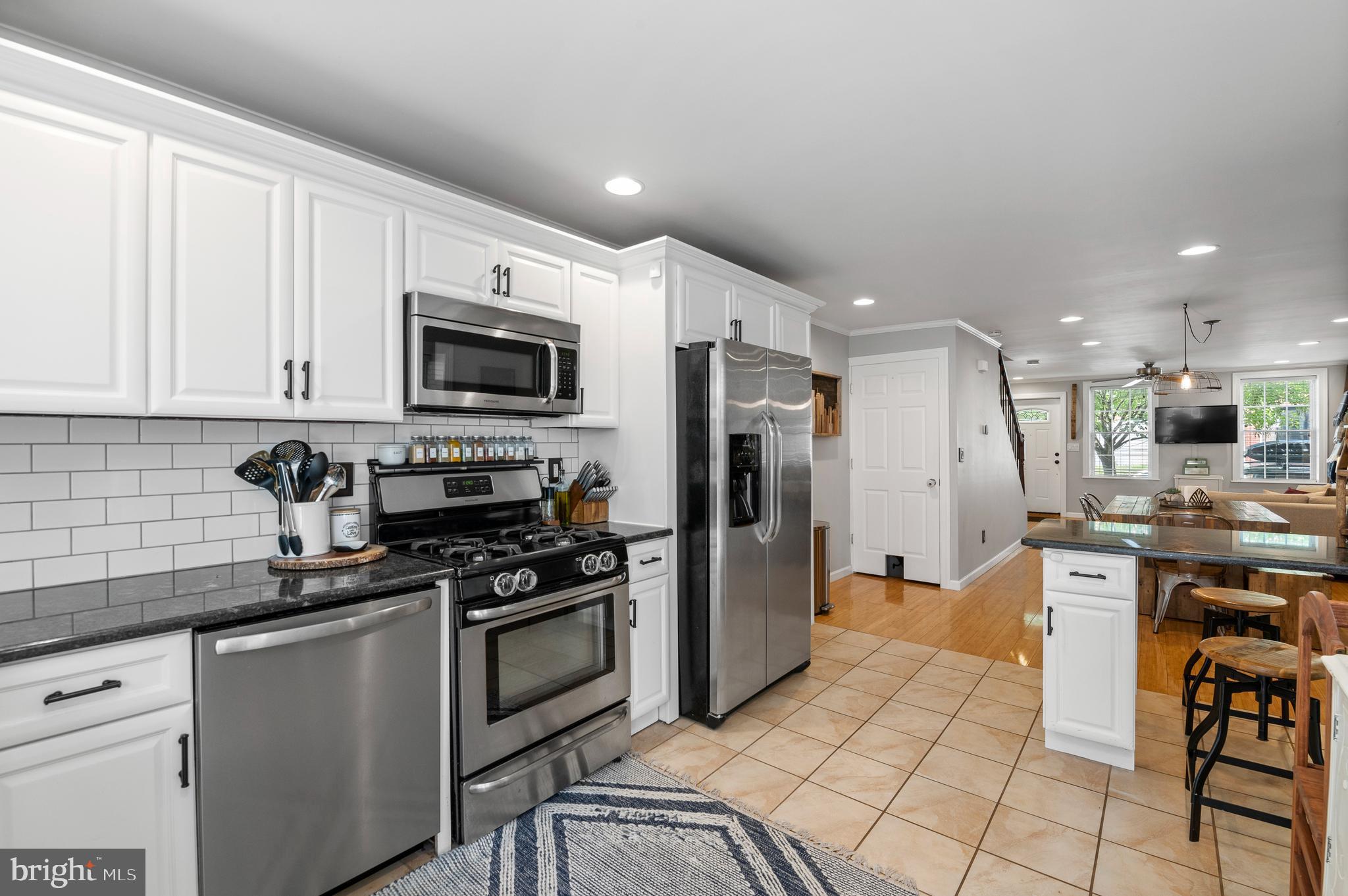 POINT BREEZE - Residential